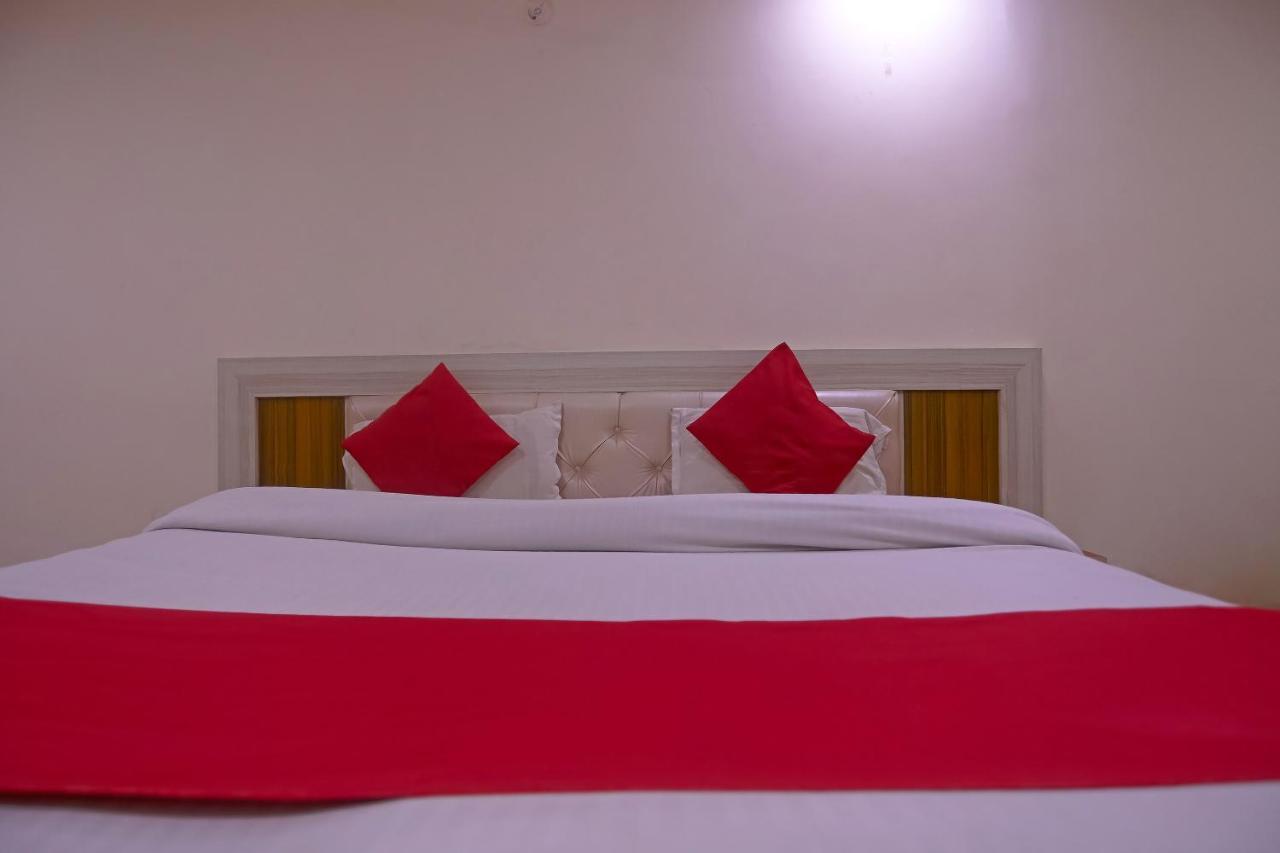 Oyo Flagship 79289 Hotel Grand Keshav Ghaziabad Exterior foto